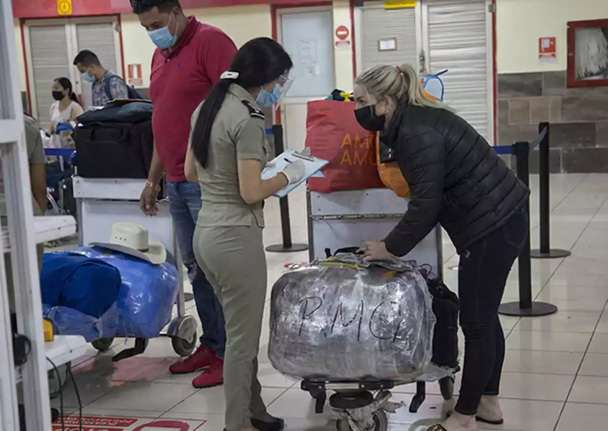 Gaceta Oficial y Aduana Cuba prorroga sin fecha l&iacute;mite la exenci&oacute;n del Impuesto Aduanero