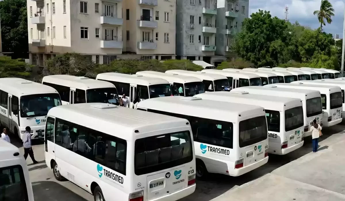 TRANSMED en La Habana ómnibus para personal de Salud y viajes