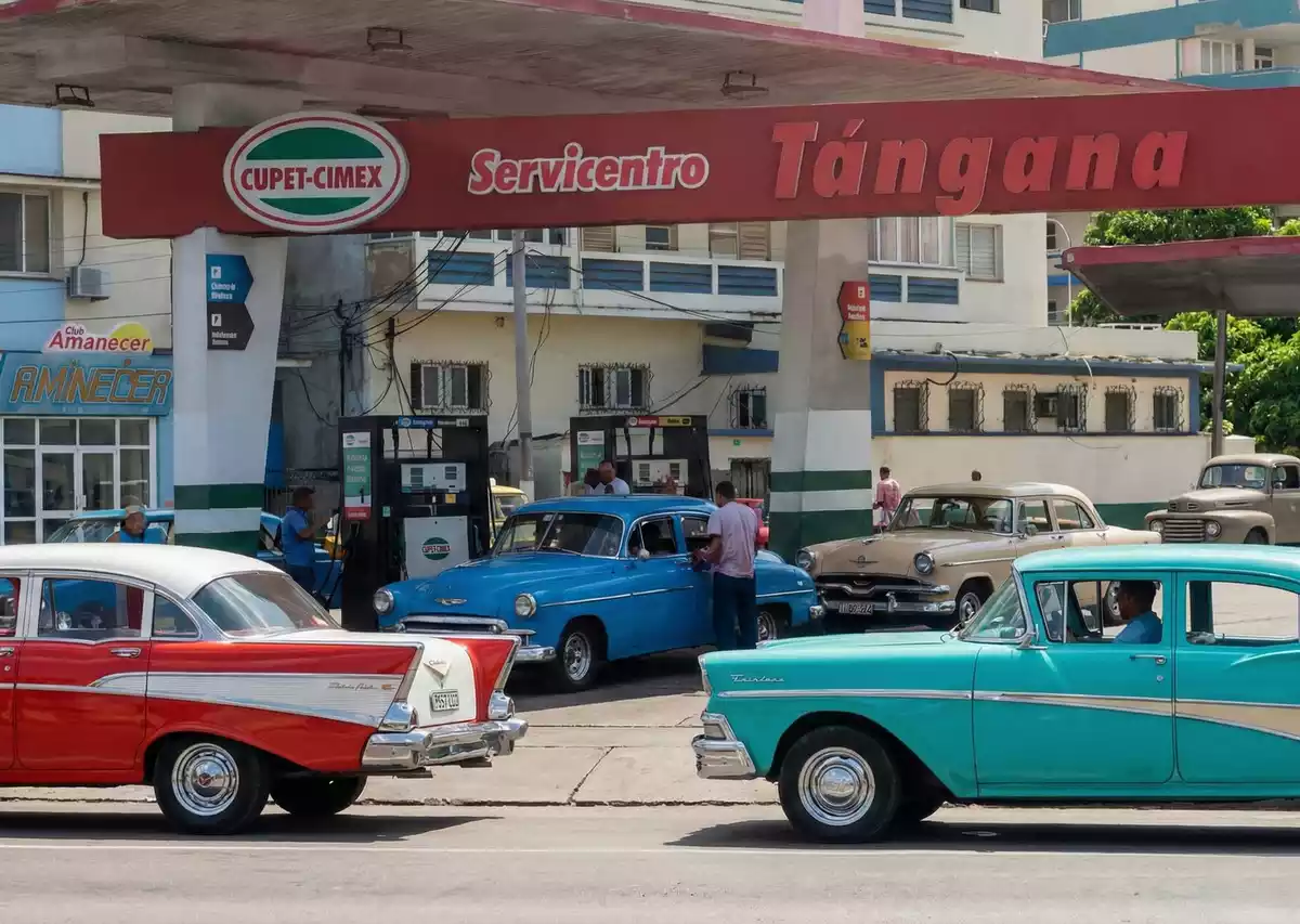 comprar combustible en Cuba
